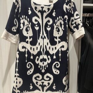 Taylor Size 4, 3/4 length arm, Navy and White Dress